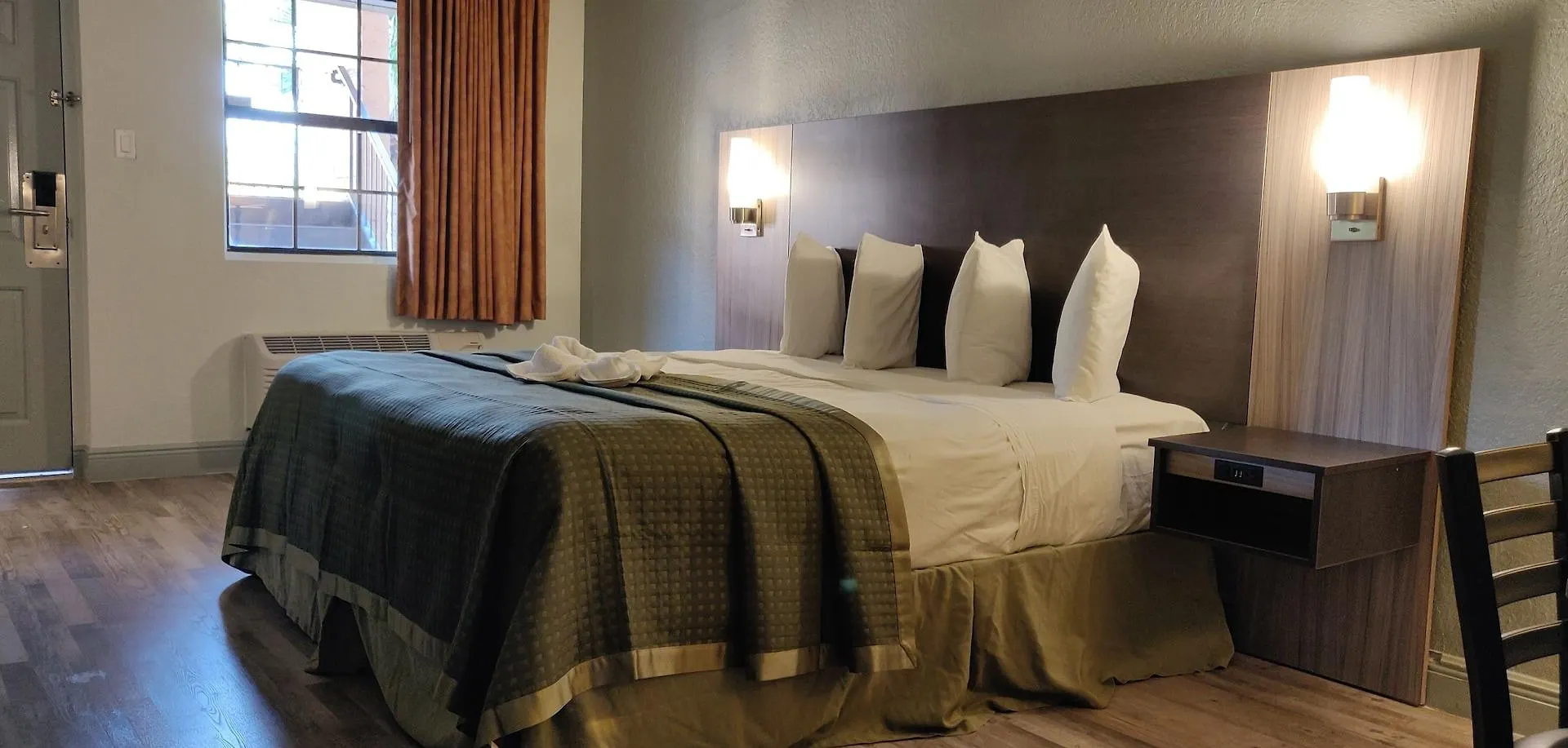 Rodeway Inn Near Ybor City - Casino Tampa