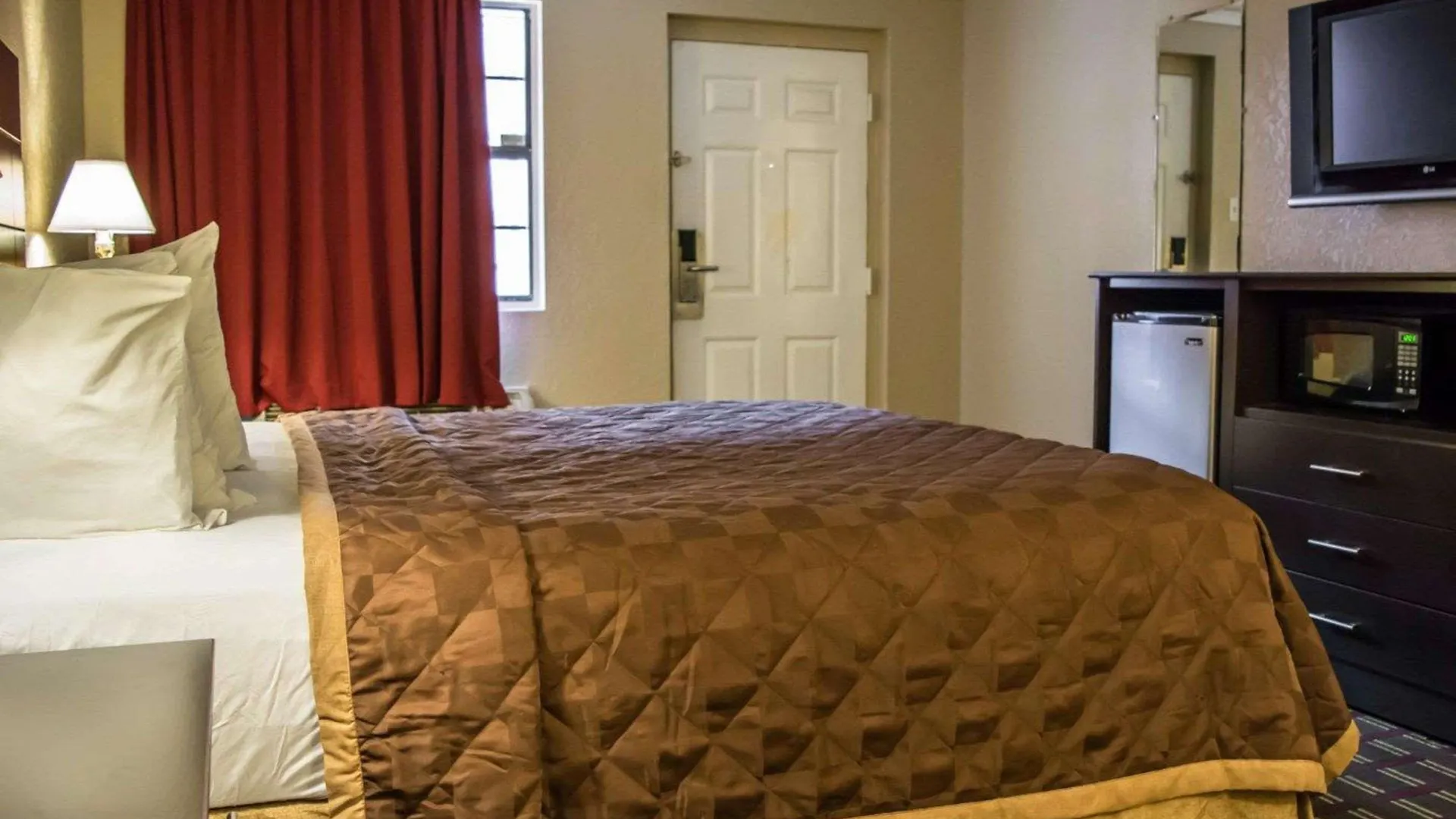 Rodeway Inn Near Ybor City - Casino Tampa
