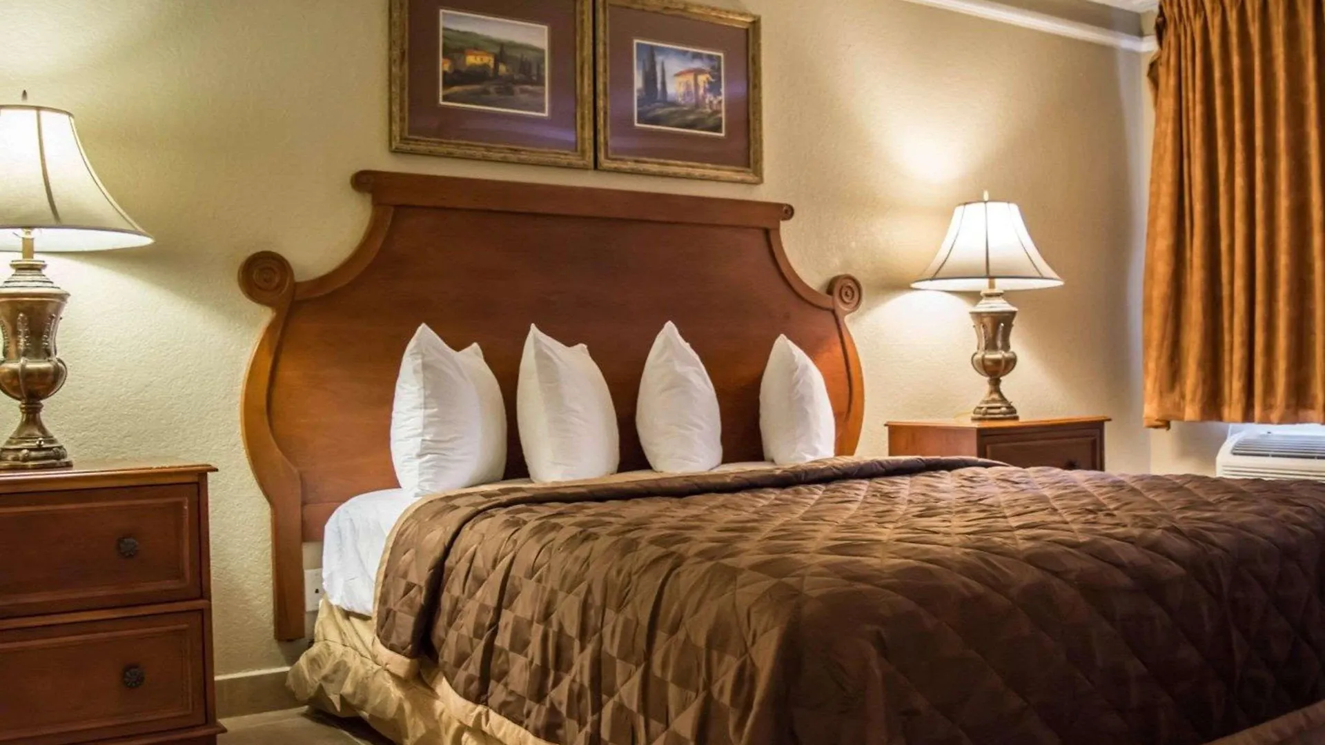 Rodeway Inn Near Ybor City - Casino Tampa