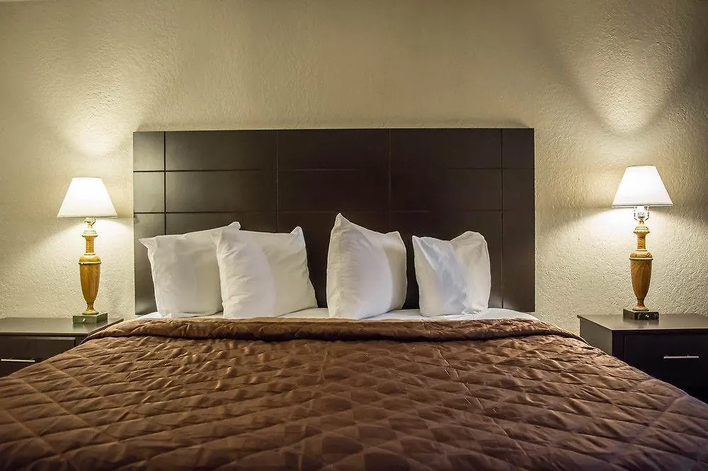 Rodeway Inn Near Ybor City - Casino Tampa