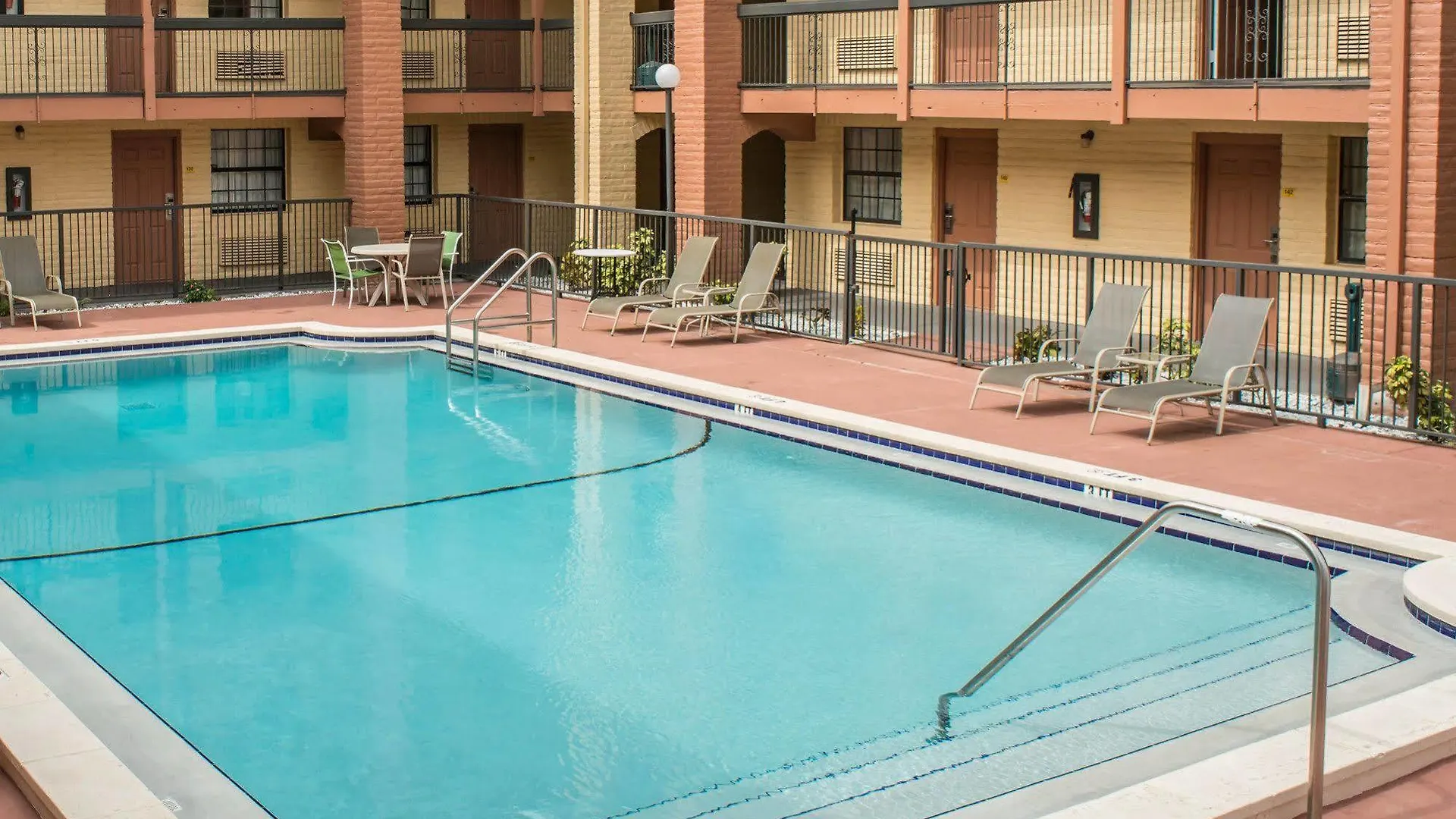 Rodeway Inn Near Ybor City - Casino Tampa