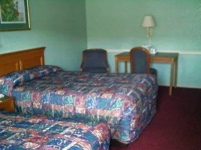 Rodeway Inn Near Ybor City - Casino Tampa